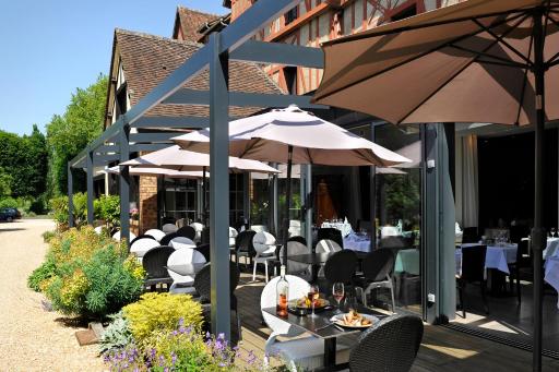 Logis Hotels Restaurant le SAINT-JACQUES -Cloyes les 3 Rivieres - Housity