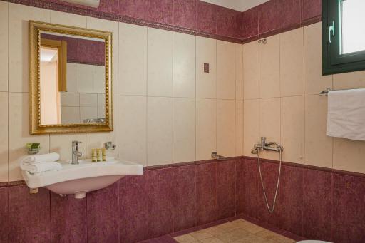 Kefalonia Bay Palace - Housity
