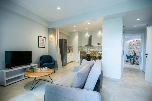 M&E house city center private parking - Housity