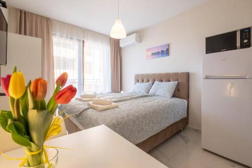 Sunny Dream Apartments - Housity