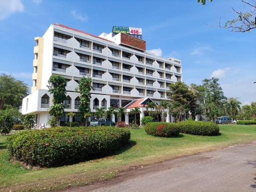 Phuphanplace Hotel - Housity