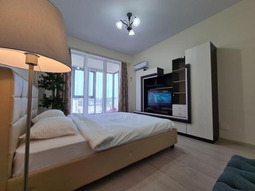 Sky House Center. Beautiful view. - Housity