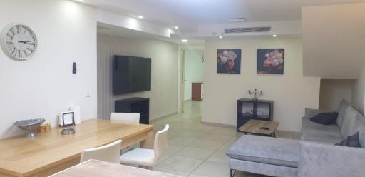 Emely house - Housity