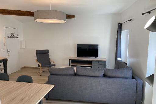 Nice 43 M2 With Wifi Downtown Avignon - Housity