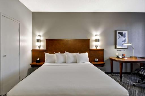 Hyatt Place Las Vegas - Housity