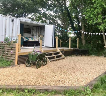 Apple Crate in the Orchard- Cozy Hideaway - Housity