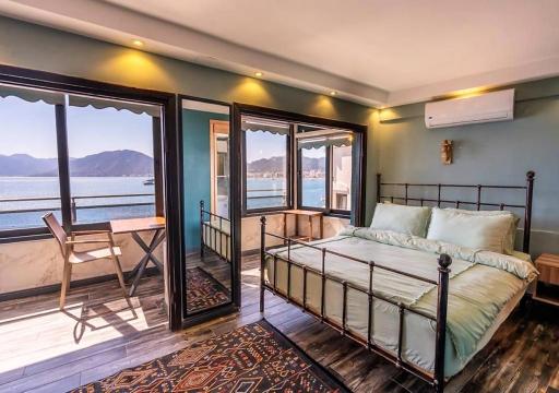 Liman Deluxe Hotel - Housity