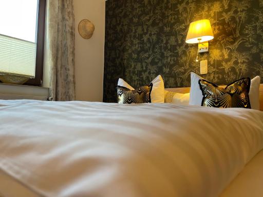 Freigeist • Pension & Brasserie - Housity