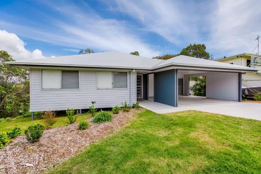 25 Cooloola Drive Rainbow Beach - Housity