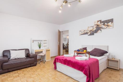 Retro Family Apartment Mały Płaszów by Noclegi Renters - Housity
