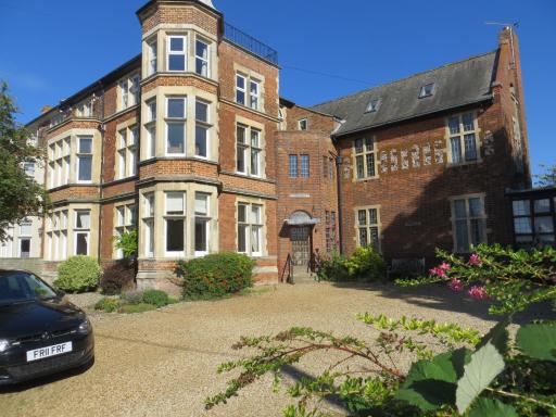 The Vicarage Apartment - Housity