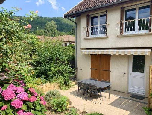 Maison de 2 chambres avec jardin clos et wifi a Vaulnaveys le Haut - Housity