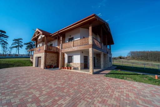 Casa Regal - Housity