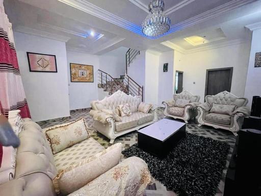 Charming 3-Bed House in Lekki - Housity