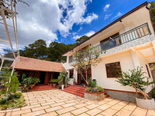 Villa Sân Vườn Pura Vida Home Dalat - Housity