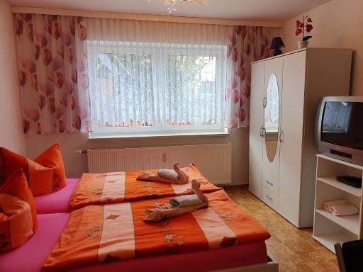 Pension Zum Brunnenhof - Housity