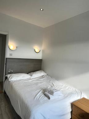 Entire Two Double Bedrooms Flat with River Yare View H6 - Housity