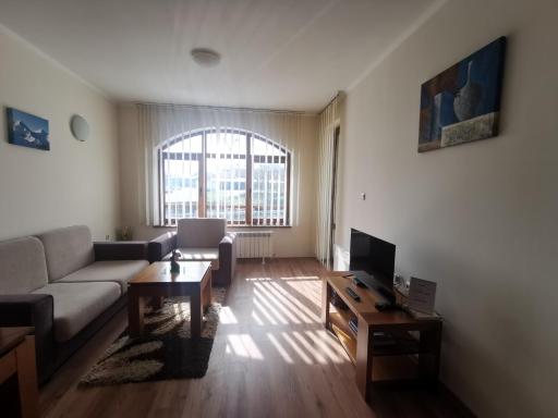 Sunny home by the lift in Bansko - Housity