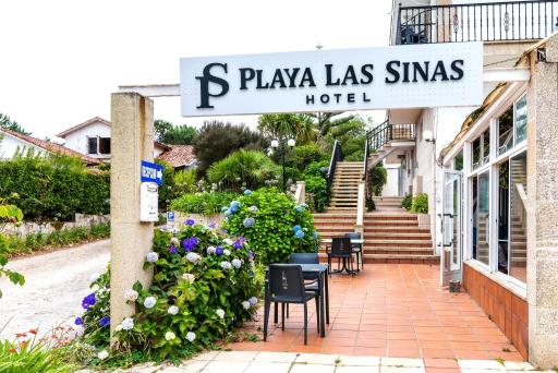 Hotel Playa Las Sinas - Housity