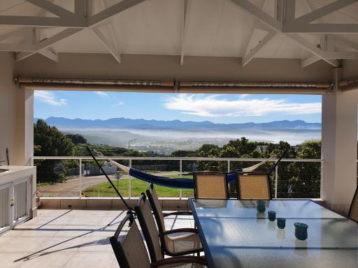 Lovely 2 bedroom rental unit with exquisite views - Housity