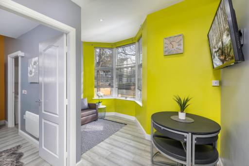Luxe Living - Housity