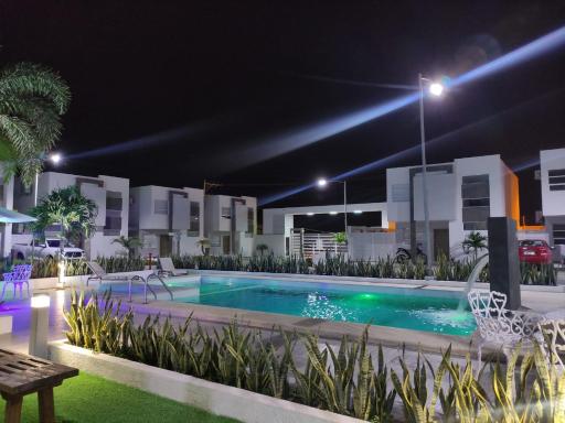 Casa Vacacional Domotizada/Petfriendly/Home Office - Housity