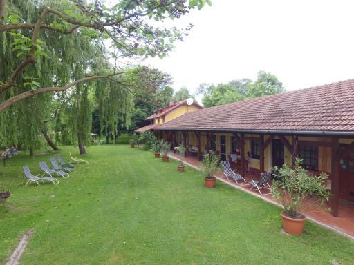 Pipagyujto Malom - Housity