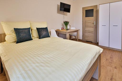 Siedlisko Czekaj 15 - Housity