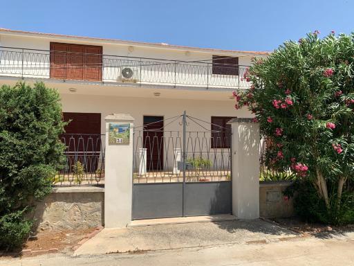 Villa Lazzara - Housity