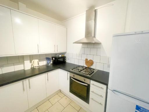 Flat 76 felbridge house - Housity