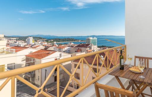 Vista Mare Apartment - 3 Bedroom, Sea View - Housity