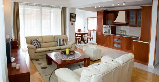 Luxury Flat - Housity