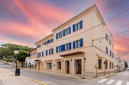 Hostal Marina - Housity