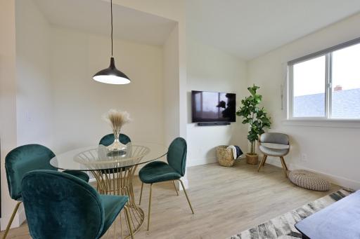 Modern Upstairs Loft - Newly Renovated! - Housity