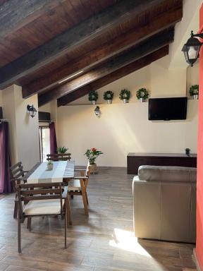 'La Buffa', Elegante appartamento a Giaveno by ConfirentHouse - Housity