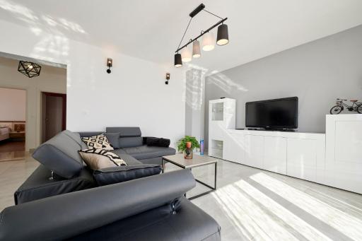 TINEL - Housity