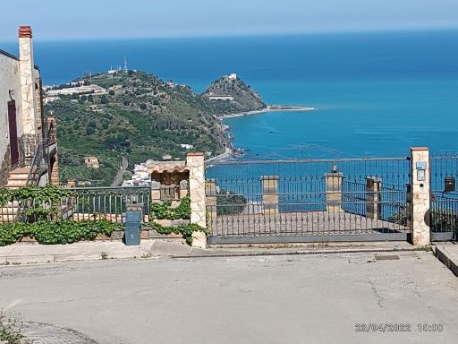 Tra cielo e mare - Housity