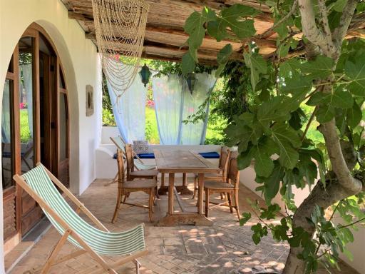 Casa La Pineta - con giardino e vista mare - Housity