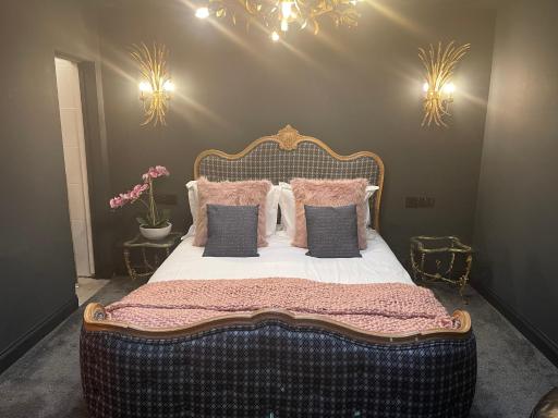 The 21 Luxury Seaside Apartment - Housity