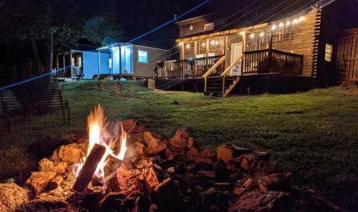 Spring River Cabins - Housity