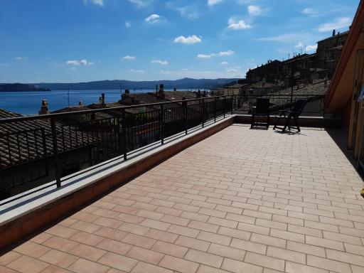 Mansarda sul Lago a Marta - Housity