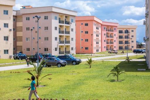 RIVTAF- GOLF ESTATE LUXURY PROPERTIES - Housity