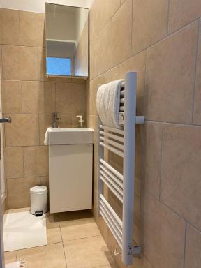 Studio équipé-climatisé avec balcon au Mourillon à 20m de la plage - Housity