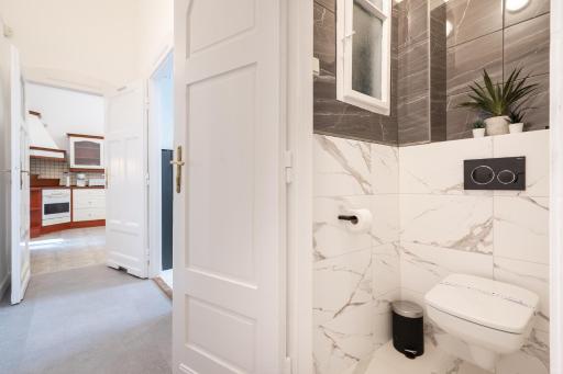 BpR Swan apartment near the Buda Castle - Housity