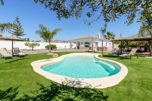 Serrano Country House Heated Pool - Housity