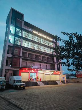 Hotel Neptune Palace - Housity