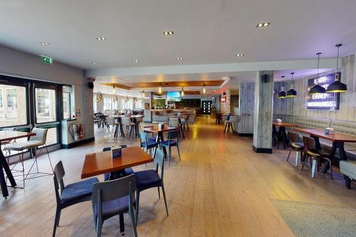 Village Hotel Maidstone - Housity