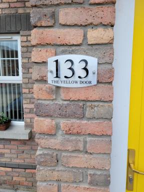 The Yellow Door - Housity