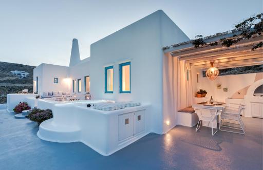 Beach Illusion Villa - Exceptional Private Villa - Housity