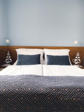 Beachfront Vila Piranesi Apartments - Housity